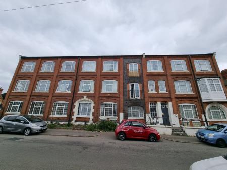 Mill Road, Wellingborough, NN8