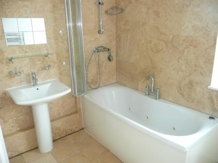 1 bedroom Flat to let in Mill Road, Wellingborough, NN8