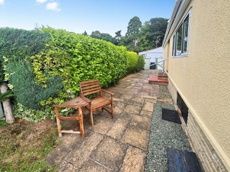 2 bedroom Park home for sale in Pine Crescent, Overstone Lakes