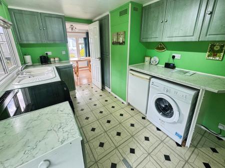 2 bedroom Park home for sale in Pine Crescent, Overstone Lakes