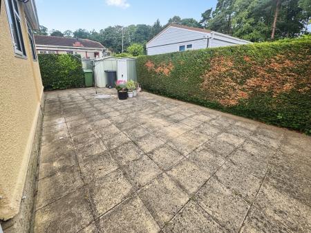 2 bedroom Park home for sale in Pine Crescent, Overstone Lakes