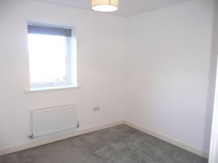 2 bedroom Flat to let in Waterside Road, Wellingborough, NN8