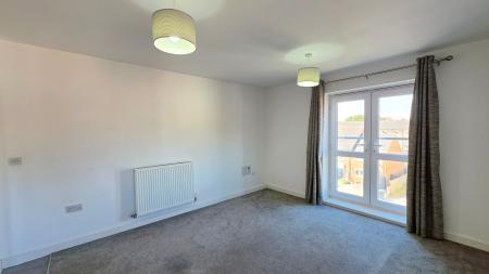 2 bedroom Flat to let in Waterside Road, Wellingborough, NN8