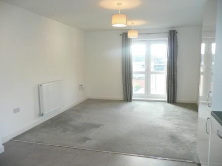2 bedroom Flat to let in Waterside Road, Wellingborough, NN8