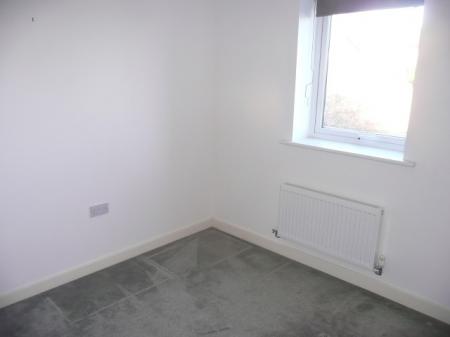 2 bedroom Flat to let in Waterside Road, Wellingborough, NN8
