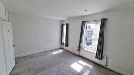 3 bedroom Terraced House to let in York Road, Wellingborough, NN8