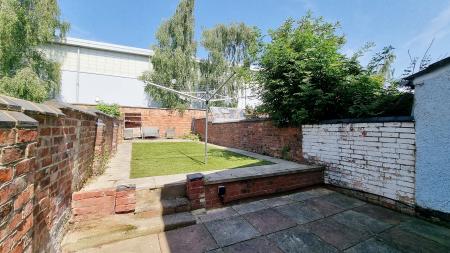 3 bedroom Terraced House to let in York Road, Wellingborough, NN8