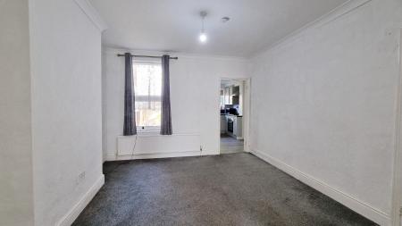 3 bedroom Terraced House to let in York Road, Wellingborough, NN8