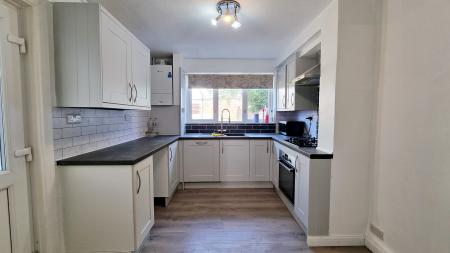 3 bedroom Terraced House to let in York Road, Wellingborough, NN8