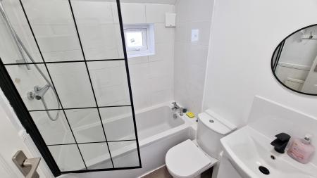 3 bedroom Terraced House to let in York Road, Wellingborough, NN8