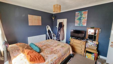 2 bedroom Terraced House to let in Winstanley Road, Wellingborough, NN8