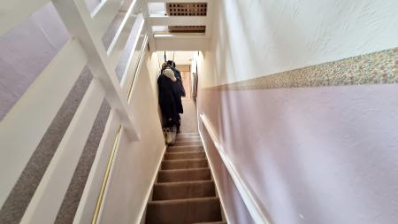 2 bedroom Terraced House to let in Winstanley Road, Wellingborough, NN8