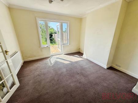 3 bedroom Semi-detached house for sale in Finedon Road, Wellingborough