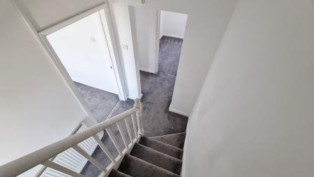 4 bedroom Terraced House to let in Knox Road, Wellingborough