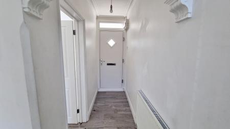 4 bedroom Terraced House to let in Knox Road, Wellingborough