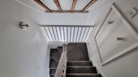 4 bedroom Terraced House to let in Knox Road, Wellingborough