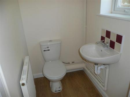 3 bedroom Semi-detached house to let in Shelley Road, Wellingborough, NN8