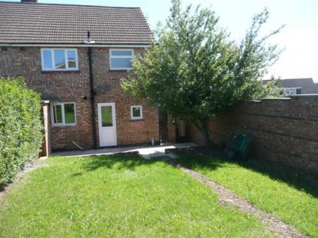 3 bedroom Semi-detached house to let in Shelley Road, Wellingborough, NN8