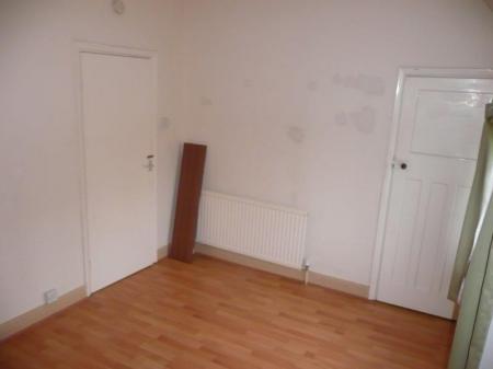 3 bedroom Semi-detached house to let in Priory Road, Wellingborough, NN8