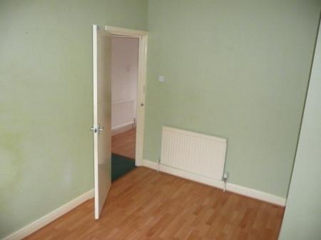 3 bedroom Semi-detached house to let in Priory Road, Wellingborough, NN8