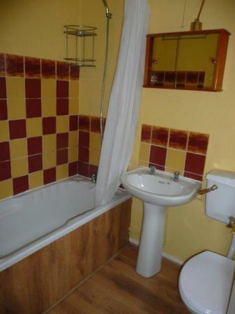 3 bedroom Semi-detached house to let in Priory Road, Wellingborough, NN8