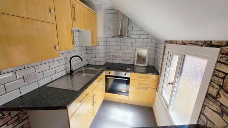 1 bedroom Flat to let in Wellingborough Road, Rushden, NN10
