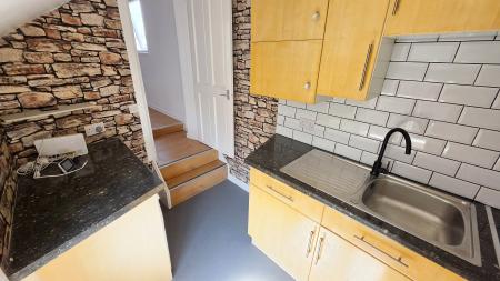 1 bedroom Flat to let in Wellingborough Road, Rushden, NN10