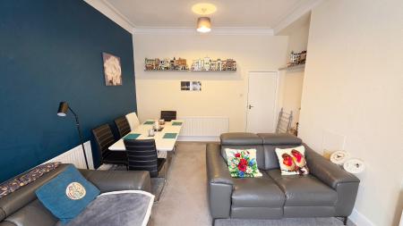 1 bedroom Flat to let in Ranelagh Road, Wellingborough, NN8
