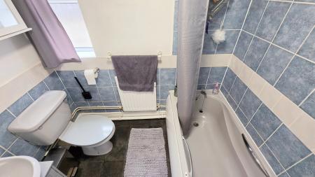 1 bedroom Flat to let in Ranelagh Road, Wellingborough, NN8