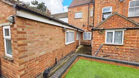 1 bedroom Flat to let in Ranelagh Road, Wellingborough, NN8