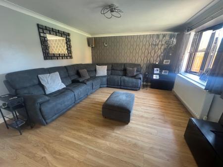 4 bedroom Detached house for sale in Humber Gardens, Wellingborough