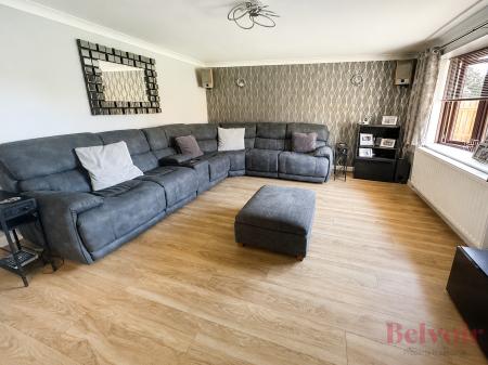 4 bedroom Detached house for sale in Humber Gardens, Wellingborough