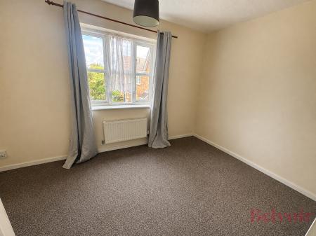 2 bedroom Semi-detached house to let in Sandringham Close, Wellingborough
