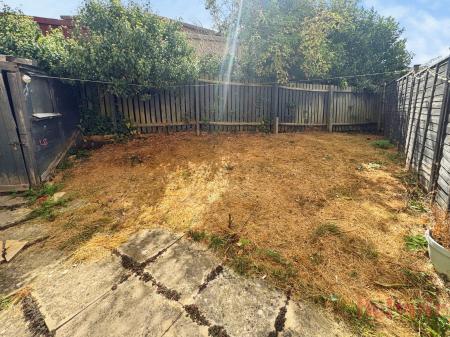 2 bedroom Semi-detached house to let in Sandringham Close, Wellingborough