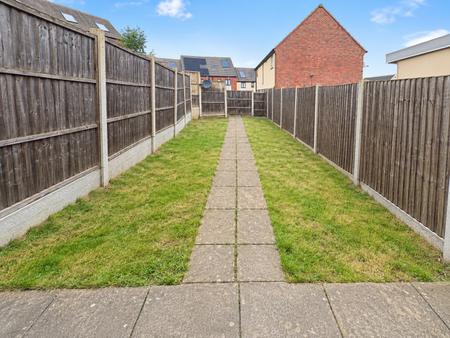 2 bedroom Terraced House for sale in Talbot Road North, Wellingborough