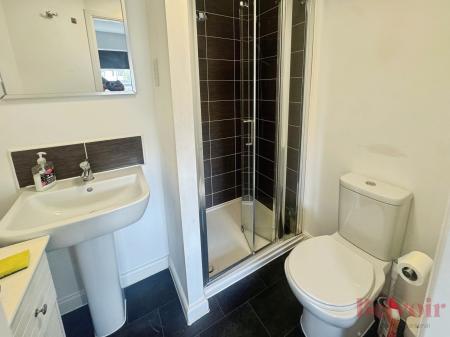 2 bedroom Terraced House for sale in Talbot Road North, Wellingborough