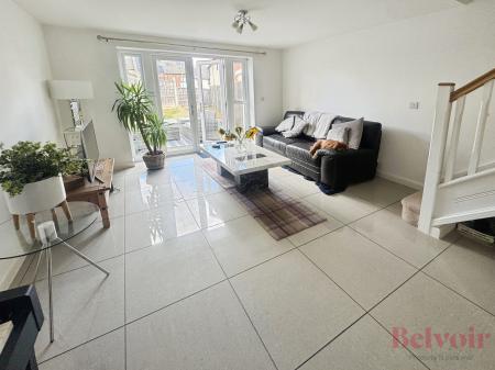 2 bedroom Terraced House for sale in Talbot Road North, Wellingborough