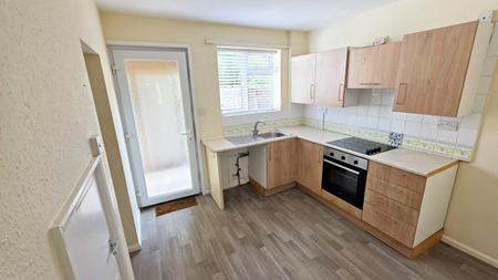 3 bedroom Terraced House to let in Hardwick Road, Little Harrowden, NN9