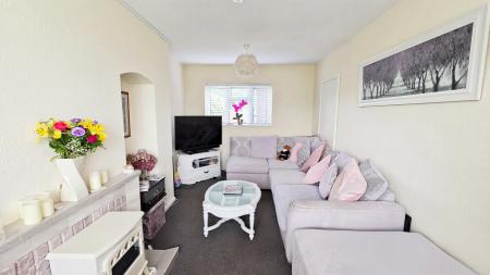 3 bedroom Terraced House to let in Hardwick Road, Little Harrowden, NN9