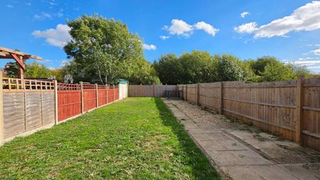 3 bedroom Terraced House to let in Hardwick Road, Little Harrowden, NN9