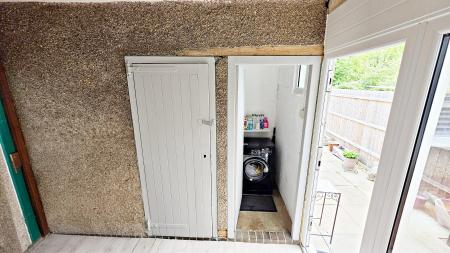 3 bedroom Terraced House to let in Hardwick Road, Little Harrowden, NN9