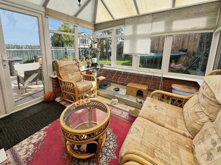 4 bedroom Detached house for sale in Haddon Close, Wellingborough