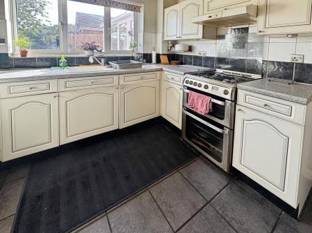4 bedroom Detached house for sale in Haddon Close, Wellingborough