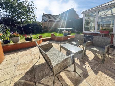 4 bedroom Detached house for sale in Haddon Close, Wellingborough