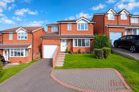 4 bedroom Detached house for sale in Haddon Close, Wellingborough