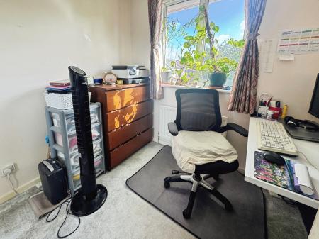 4 bedroom Detached house for sale in Haddon Close, Wellingborough