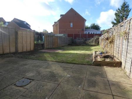 2 bedroom Semi-detached house to let in Lilley Terrace, Irthlingborough, NN9