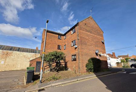 Fields View, Wellingborough, NN8