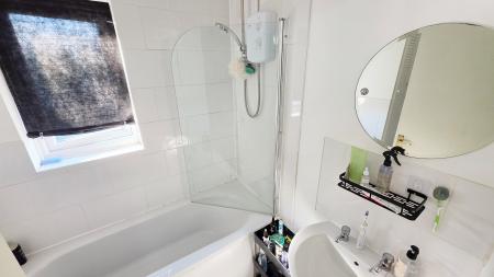 1 bedroom Cluster house to let in Senwick Drive, Wellingborough, NN8