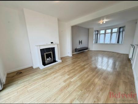 3 bedroom Semi-detached house to let in Second Avenue, Wellingborough